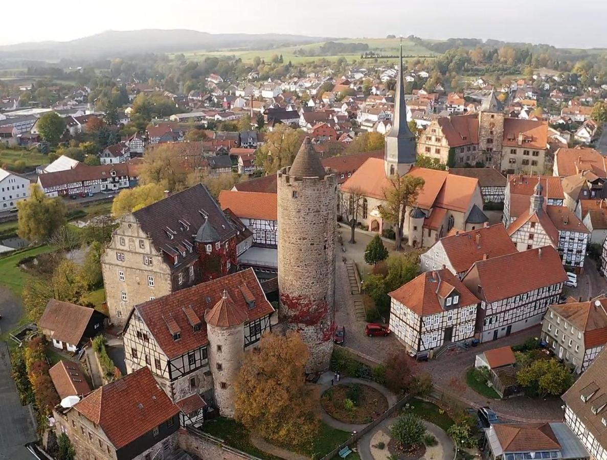 Graefin Amalia - Elegantes Apartment In Der Historischen Hinterburg In Schlitz, 2 Schlafzimmer, Mit Garten, Nahe Fulda Und Bad Hersfeld Exterior foto